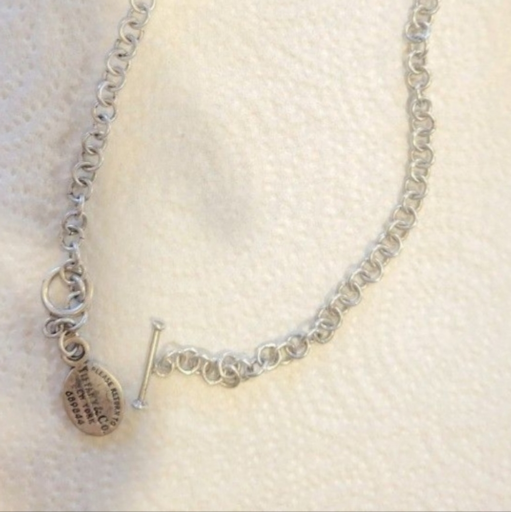 Tiffany and co toggle necklace